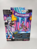 Monster High - Frankie Stein Fashion Doll with Accessories & Monster Pet Watzie.