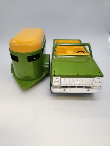 Nylint Stables Truck Trailer Chevy No 650 Green 1970s.