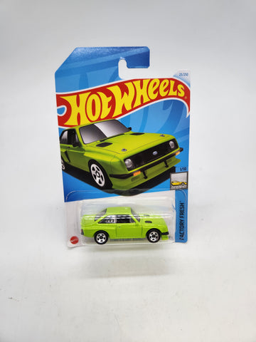 2024 Hot Wheels Ford Escort RS2000 23/250 Factory Fresh 1/10 Green HTC48.