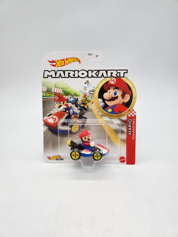 2020 Hot Wheels Mario Kart Mario Standard Kart Die-Cast Collectible Mattel.