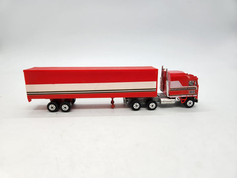 Vintage Yatming BJ and the Bear Red Semi Truck with Trailer Diecast 80s.