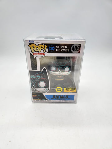 Funko Pop! Vinyl DC Universe Batman Glows in the Dark Hot Topic.