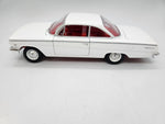 Maisto Special Edition 1962 Chevrolet Bel Air White 1/18 Scale.