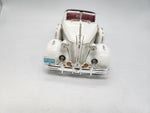 Road Signature- 1938 Buick Century Convertible Coupe, White 1:18.