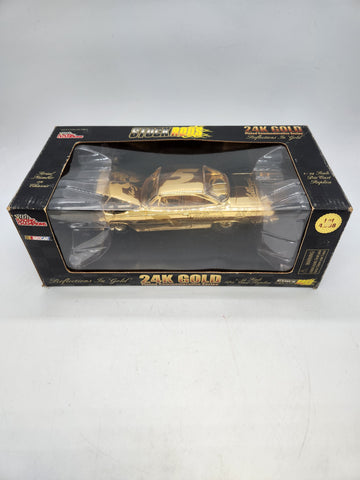 RACING CHAMPIONS 06824 Kellogg's Gold Plated 62 Chevy Bubble Top 1:24 Diecast.