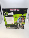 NIB Monster High Mad Science Lab Partners Cleo de Nile & Ghoulia Yelps 2012.