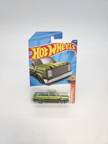 2022 Hot Wheels 83 CHEVY SILVERADO #114 green - HW Hot Trucks- 1:64 Mattel HCV33.