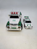 2011 Hess Toy Tow Truck And Race Car New In Box Hess Holiday.