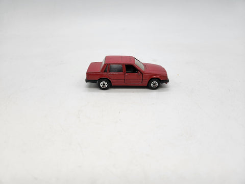 Vintage MATCHBOX VOLVO 760 Red Diecast Car 1986 1:62 Doors Open.